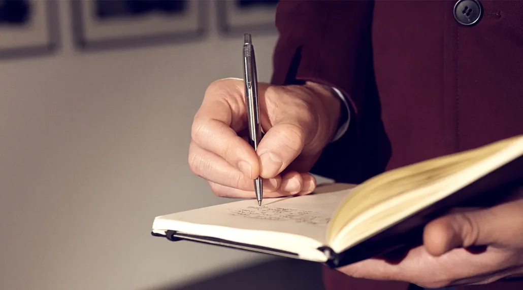 Image of Parker Jotter Pen in use